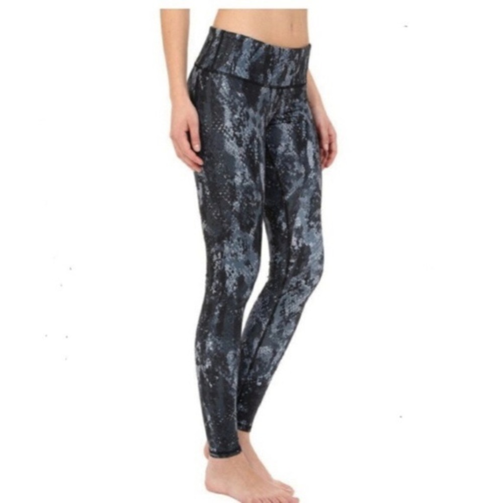 Alo airbrush python leggings S